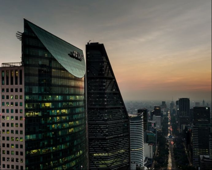 Nueva jurisprudencia en México deja sin efecto reglas locales para resolución de controversias en arrendamiento inmobiliarios./ Unsplash, Carlos Aranda.