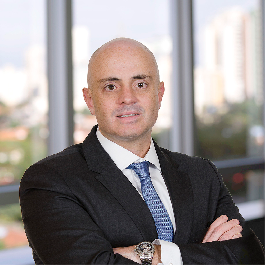 Lucas Tavares Bueno - Demarest Advogados