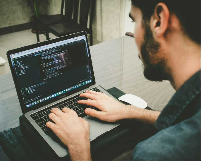 Amisoft ingresó al portafolio de Vesta y la posiciona en el mercado latinoamericano de procesamiento legal digital / Unsplash, Danial Igdery