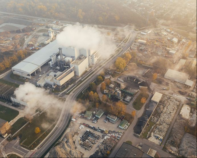 Los créditos de carbono ayudan a reducir las emisiones al asignar un valor económico a los esfuerzos ambientales./ Unsplash - Marzin Jozwiak.