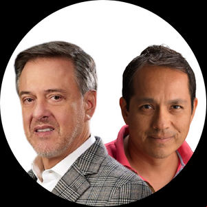 Luis C. Schmidt, socio de OLIVARES, y Oscar Ruiz Hegmann, estratega de comunicación visual y gestión de marca.