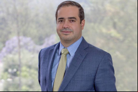 Vicente Bañuelos Rizo trabaja en la oficina de la firma en Ciudad de México