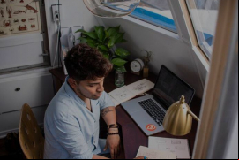 Costa Rica quiere impulsar el turismo local otorgando una visa especial a personas extranjeras que hacen teletrabajo. / Manny Pantoja - Unsplash.
