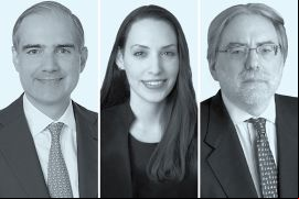 Rafael Aguilar, de Winston & Strawn; Olivia J. Greer, de Weil, Gotshal & Manges; William Scherman, de Vinson & Elkins.