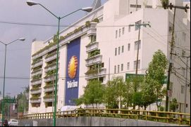 Televisa ha sacado provecho de la apreciación del peso mexicano para mejorar el perfil de su deuda./ Foto tomada de la red X de la empresa.