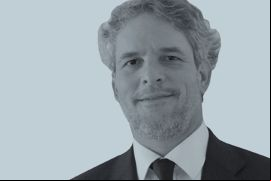 “La Presidencia requiere de una mayor capacidad de analizar, aprobar y rechazar muchas cosas en cortos periodos de tiempo”.