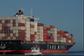 Inversión en puertos e incentivos fiscales son parte de la estrategia del país, para beneficiarse del nearshoring / Unsplash, Diego Fernández.
