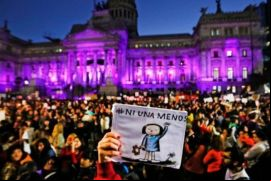 “La propuesta de quitar la figura del femicidio del Código Penal me parece gravísima", asegura Mónica Macha. / Foto: Getty Images
