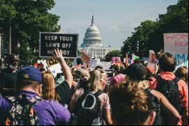 ¿Hay discriminación entre quienes no están en circunstancias iguales? / Unsplash, Gayatri Malhotra.