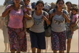 Las mujeres migrantes demuestran su resistencia para reconstruir sus vidas a pesar de las adversidades / Gemini AI