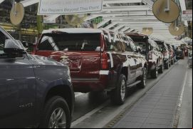 Las productoras de autos americanas prevén una fuerte caída de sus beneficios para este año a raíz de la guerra arancelaria./ Unsplash - Michael Satterfield.
