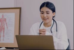 Se requiere mayor claridad sobre los requisitos por cumplir de las plataformas que facilitan el servicio, el alcance de su uso y, en especial, el tratamiento y protección de los datos personales que dan. / Canva.