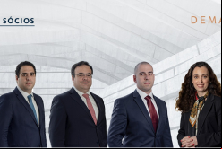 De izq. a Der.: Ana Paula Pinheiro Schedel, Guilherme Fontes Bechara, João Paulo Minetto, Raphael Gomes, Thereza Maria Sarfert Franco Montoro y Victor Bovarotti Lopes