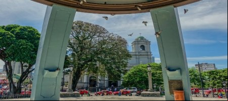 Arias tiene ocho socios en Costa Rica / Bigstock