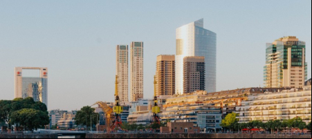 De enero a mayo de 2020 se habían cerrado 13 créditos por un valor de 500,9 millones de dólares. / Unsplash, Sebastian Cyrman