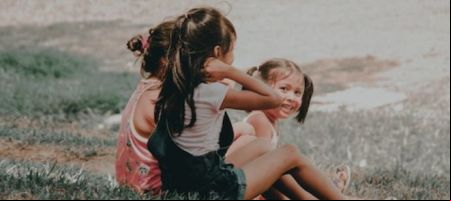 La brecha salarial sigue siendo enorme, en promedio las mujeres en México ganan en promedio entre 18 % a 30 % menos. / Melodie Descoubes - Unsplash - Charlein Gracia.
