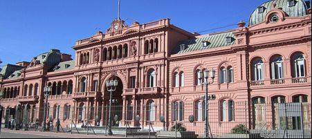 Argentina pudo cancelar compromisos con el FMI sin tocar sus reservas./ Tomada de Wikipedia - Dragan.