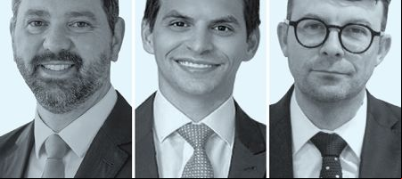 Jerry Levers de Abreu, de Demarest Advogados (izquierda);  Domingo Díaz de la Guardia, de  Icaza, González-Ruiz & Alemán I(centro), y Alexander Kliwadenko, de Aylwin Matta.