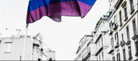 El Mes del Orgullo subraya la importancia de proteger y celebrar la creatividad y la diversidad / Unsplash; Sara Rampazzo