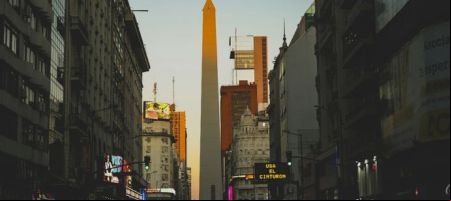 Sigue teniendo el índice de precios al consumidor más alto de América Latina./ Unsplash, Santiago Alonso.