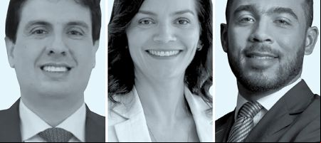 Jaime Moya , de Cuatrecasas (izquierda); Elysangela Rabelo, de Demarest Advogados, y Eddy Ureña, de Melo, Martínez & Contín.