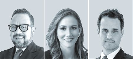 Juan José Soto Arias se unió a Pérez-Llorca - México (izquierda); Lisette Torres Ortiz, de Robalino, y Marcus Fonseca, de Demarest Advogados.