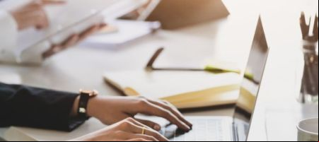 Todas las empresas continúan operando bajo su propia marca / Canva