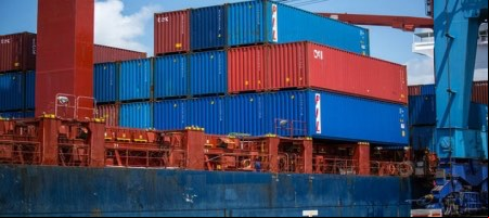 SAAM adquiere 51 % de Puerto Caldera en Costa Rica con asesoría de tres bufetes