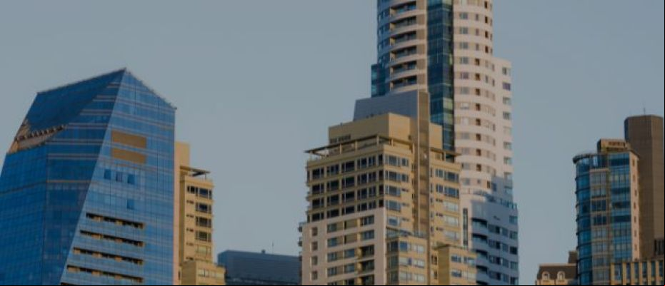 Al menos 45 empresas han salido del mercado argentino en los últimos cinco años./ Canva.