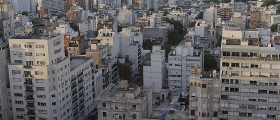 Tras el magro crecimiento de 0,4 % del año pasado, se espera que el PIB uruguayo cierre el 2024 con alza superior a 3 %./ Unsplash -  Alicja Ziaj.