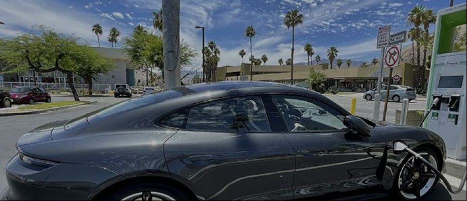 En 2024, las ventas de autos eléctricos se incrementaron 20,5 %, unos 14 puntos porcentuales menos que en 2023./ Unsplashy - Bob Osias.